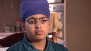 Harjeet now catches the bus with his sister because he is too scared to be alone on public transport. (SBS)